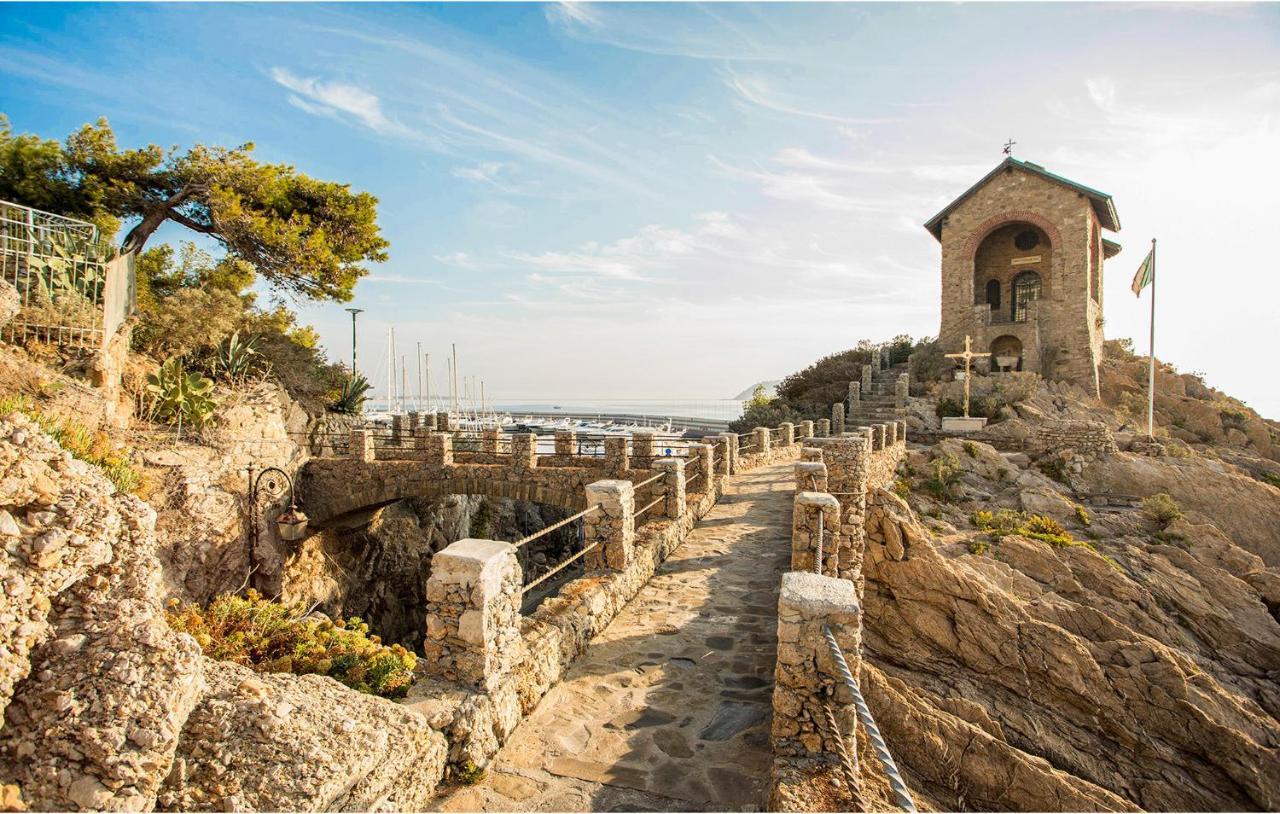 Gorgeous Apartment In Andora With House Sea View Экстерьер фото
